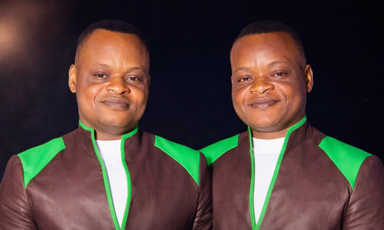 Gêmeos Magníficos - Brincadeira Fora